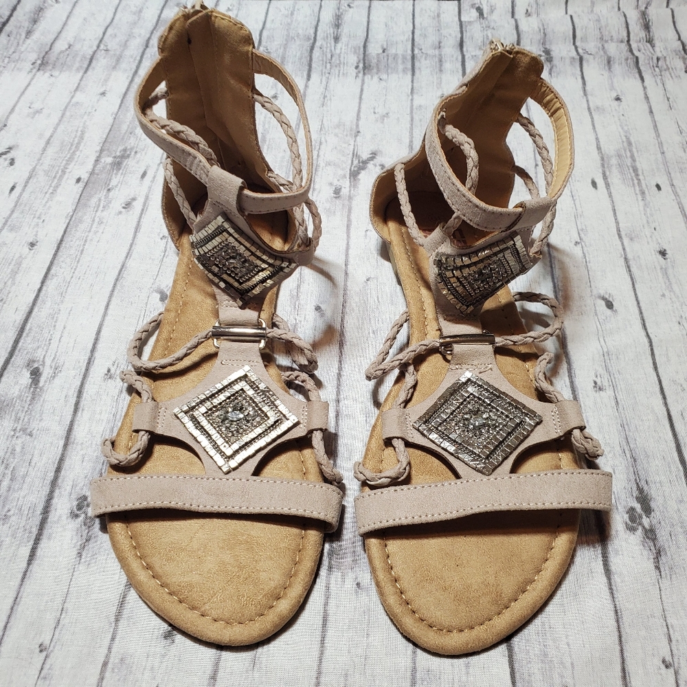 Muk Luks 10 Sandals Gladiator Boho